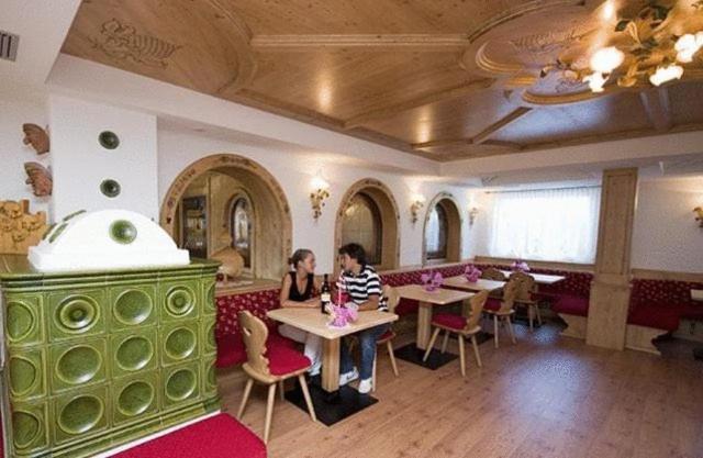Hotel Zirmes Moena Luaran gambar