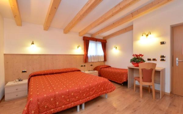 Hotel Zirmes Moena Luaran gambar