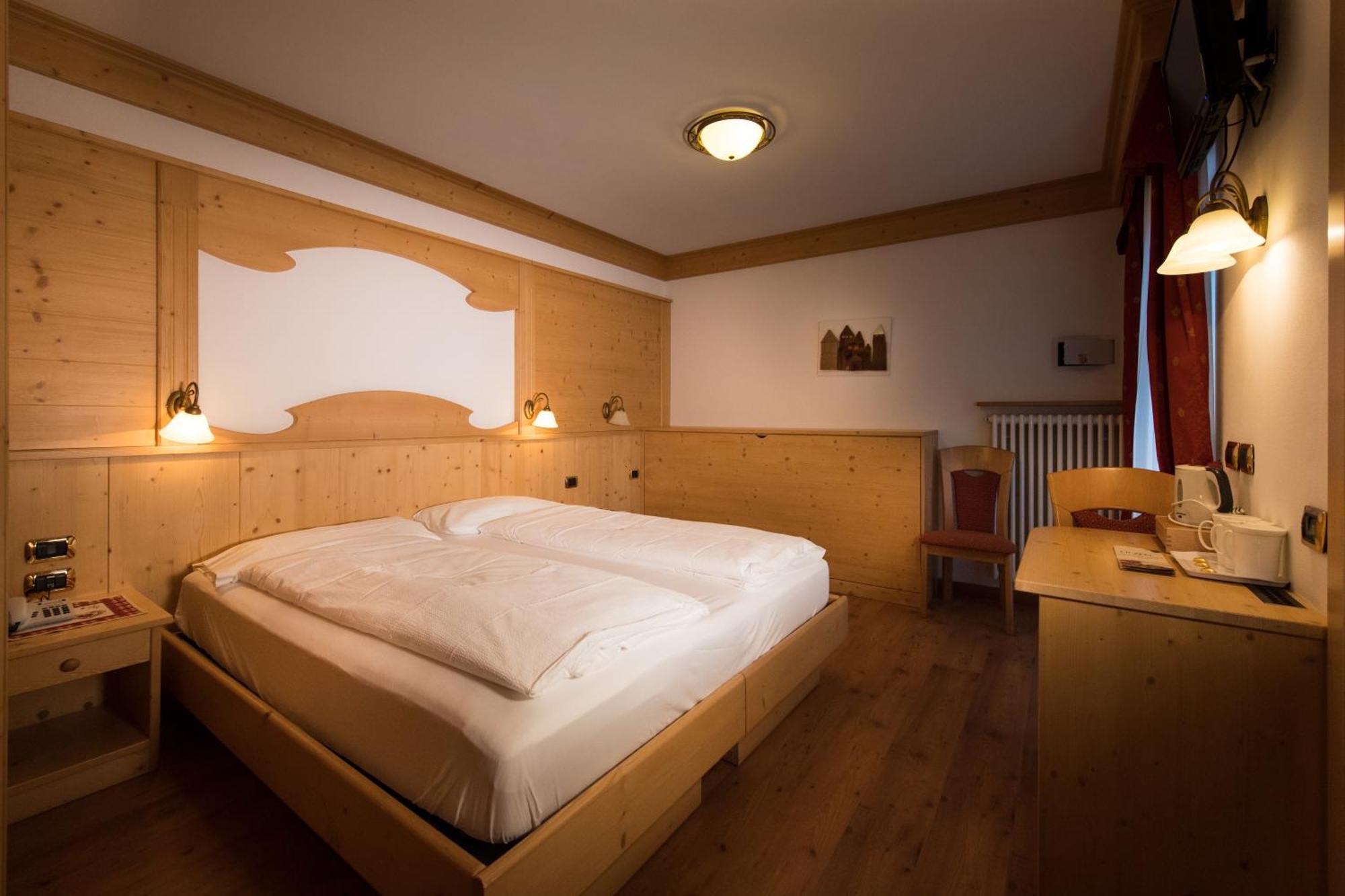 Hotel Zirmes Moena Luaran gambar