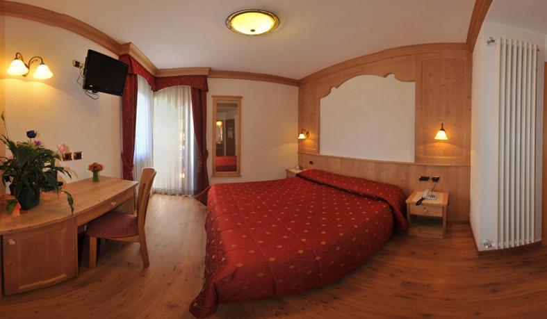 Hotel Zirmes Moena Bilik gambar