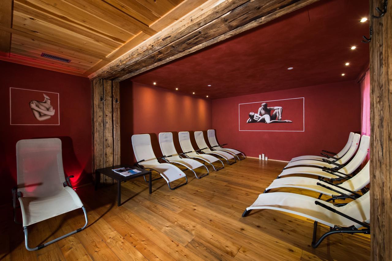 Hotel Zirmes Moena Luaran gambar